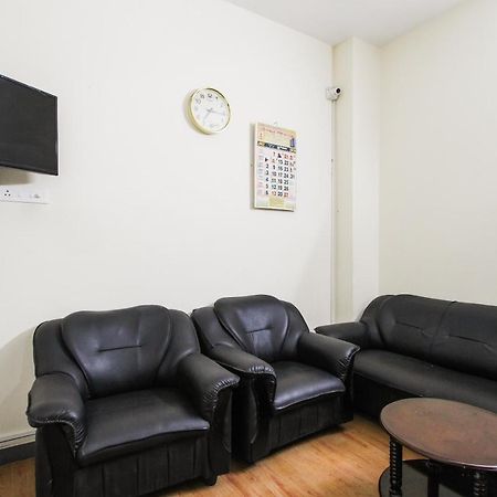 Kalyān Oyo 62220 Hotel Stay Inn מראה חיצוני תמונה